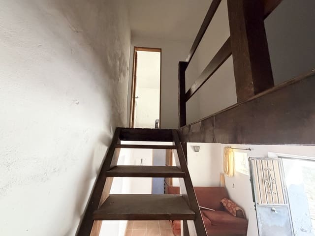 2 makuuhuone Omakotitalo myytävänä paikassa Alozaina - 84 950 € (Ref: 9414504)