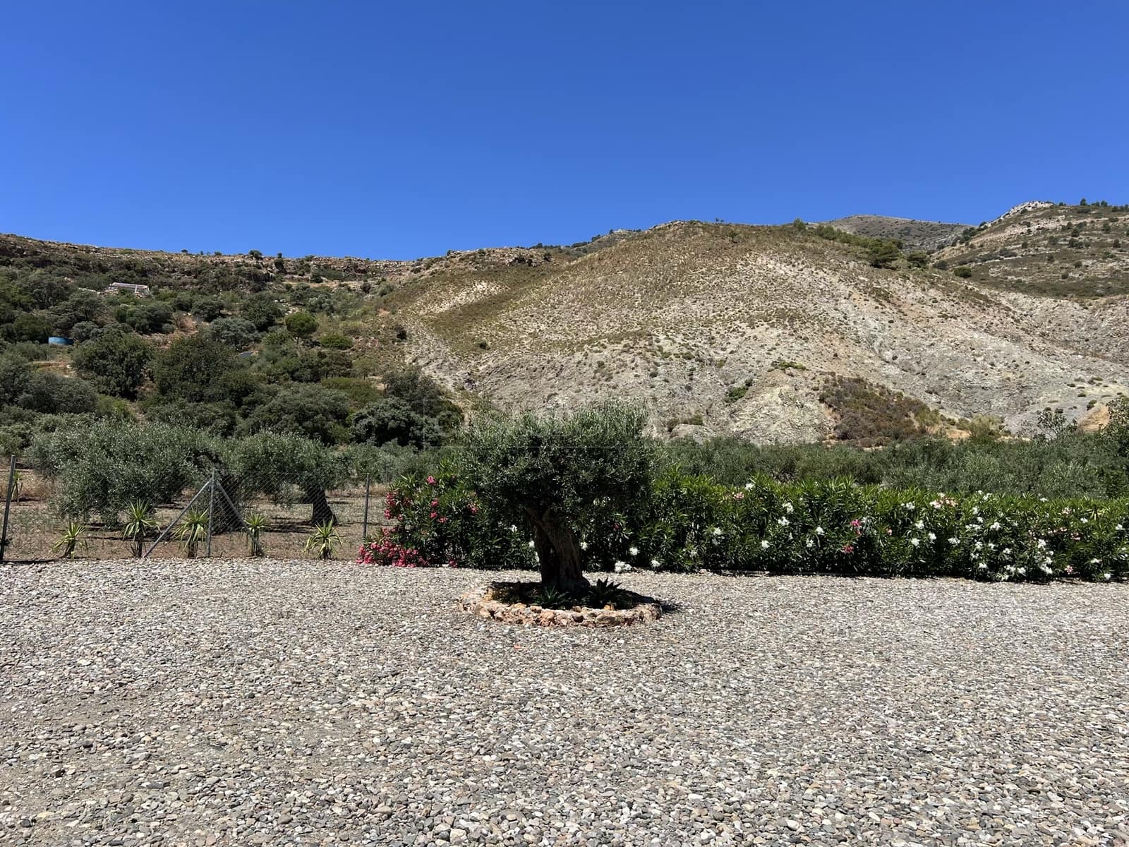 3 sypialnia Finka/Dom wiejski na sprzedaż w Casarabonela z basenem garażem - 595 000 € (Ref: 9416083)