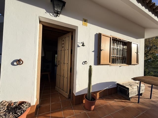 3 soverom Finca/Herregård til salgs i Ardales med svømmebasseng - € 350 000 (Ref: 9420027)