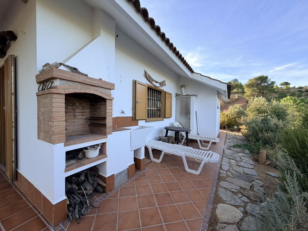 3 soveværelse Finca/Landehus til salg i Ardales med swimmingpool - € 350.000 (Ref: 9420027)