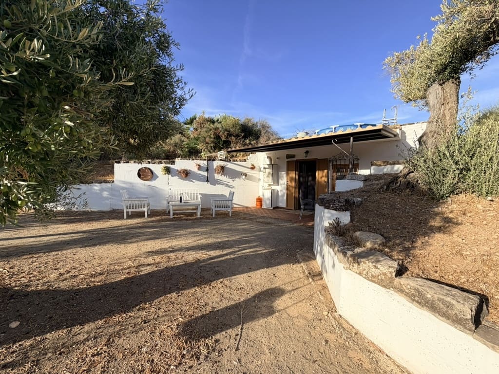 3 soveværelse Finca/Landehus til salg i Ardales med swimmingpool - € 350.000 (Ref: 9420027)