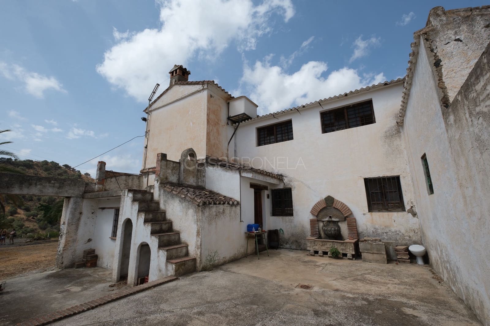 6 soveværelse Finca/Landehus til salg i Casarabonela med swimmingpool - € 400.000 (Ref: 9446999)