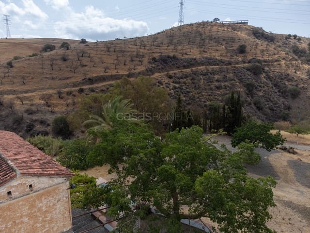 6 soveværelse Finca/Landehus til salg i Casarabonela med swimmingpool - € 400.000 (Ref: 9446999)