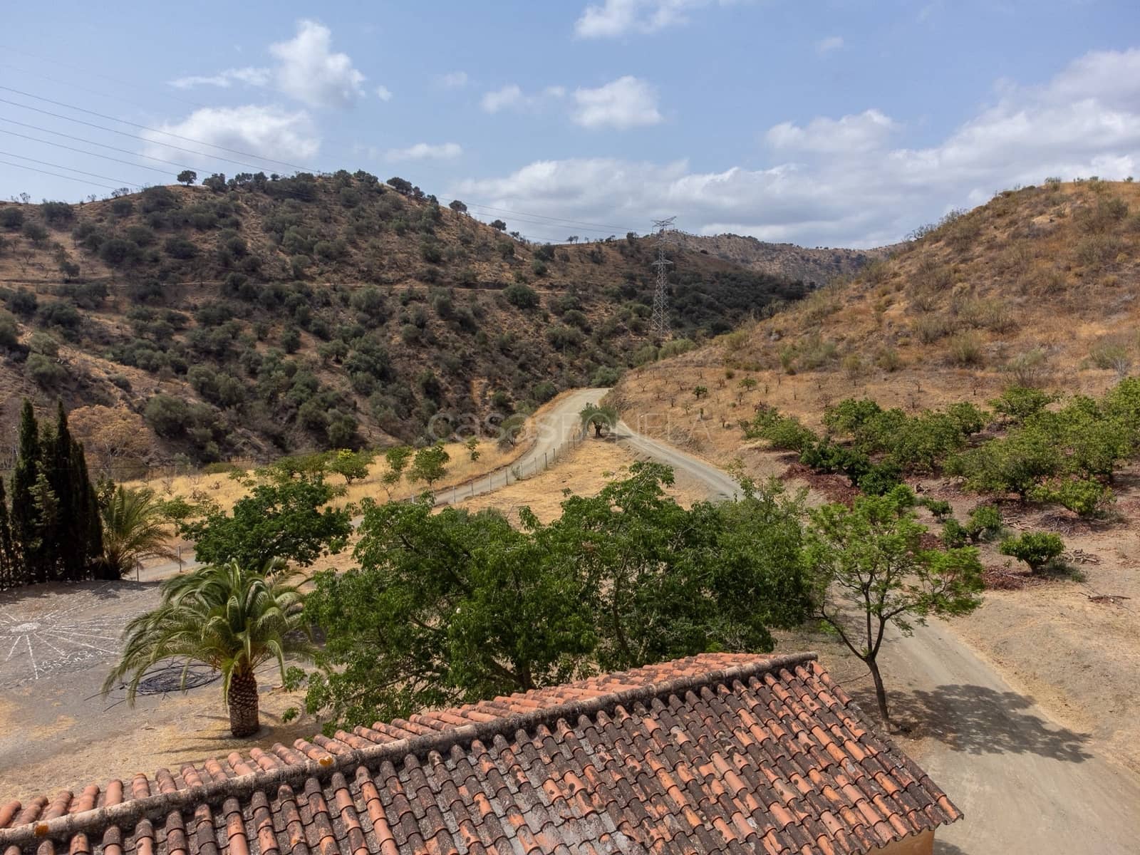 6 soveværelse Finca/Landehus til salg i Casarabonela med swimmingpool - € 400.000 (Ref: 9446999)