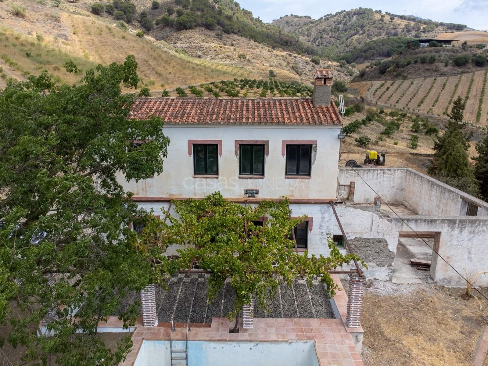 6 soveværelse Finca/Landehus til salg i Casarabonela med swimmingpool - € 400.000 (Ref: 9446999)