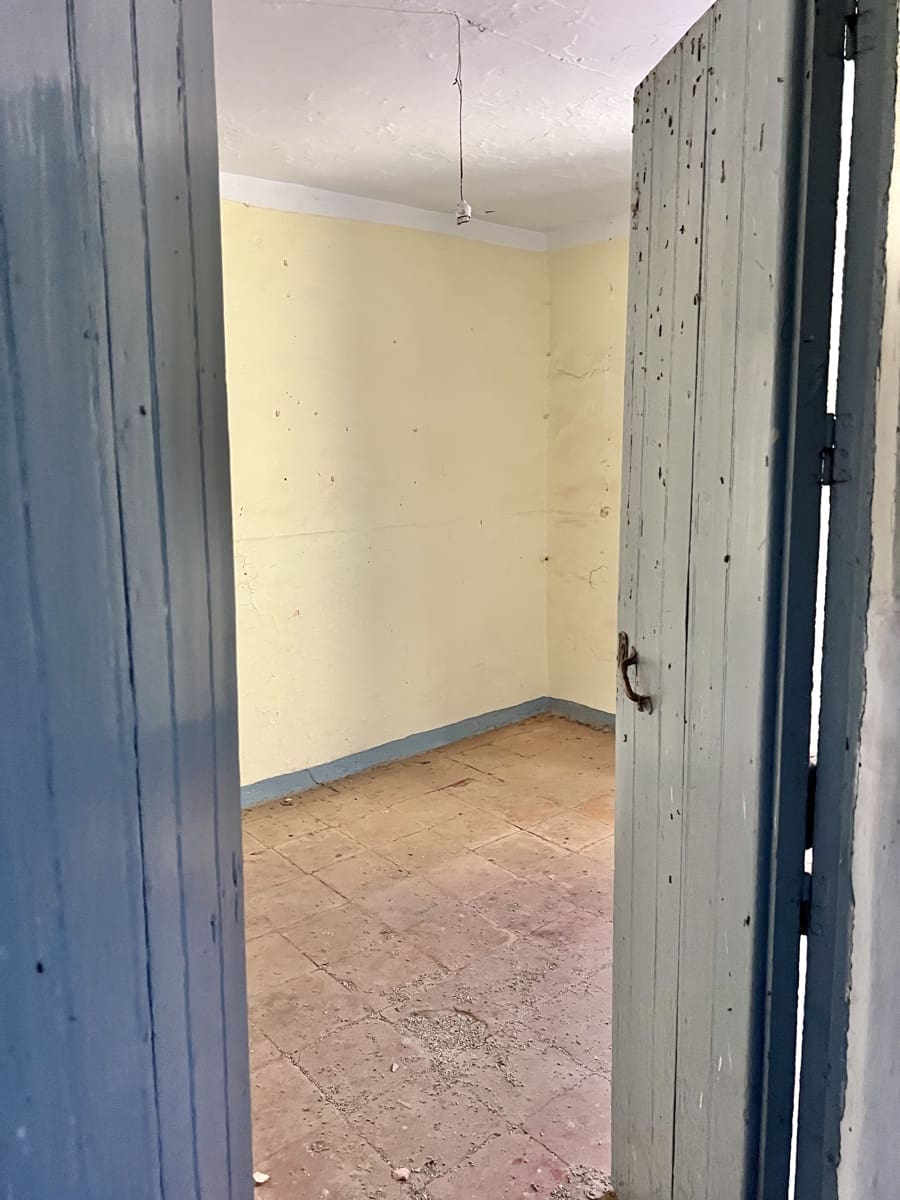 8 soveværelse Byhus til salg i Casarabonela - € 78.000 (Ref: 9449673)