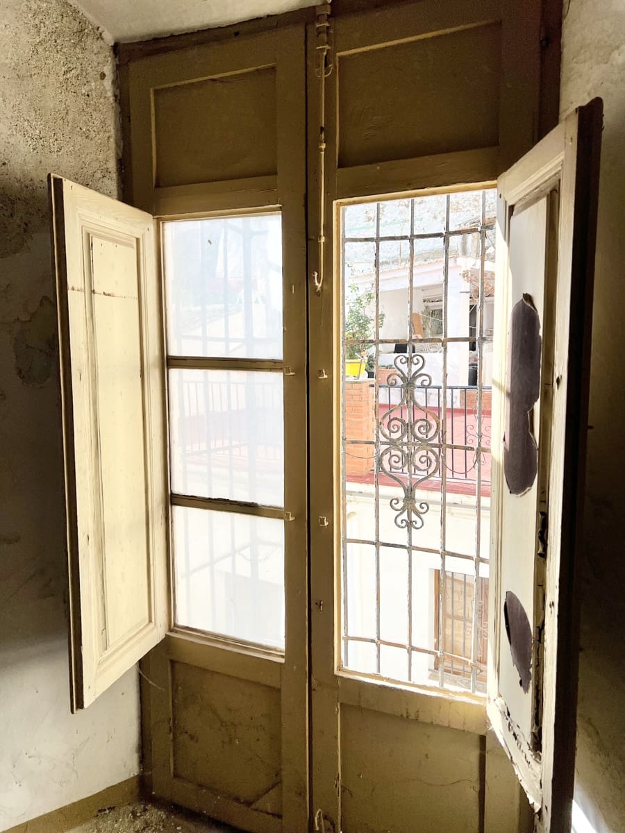 8 soveværelse Byhus til salg i Casarabonela - € 78.000 (Ref: 9449673)