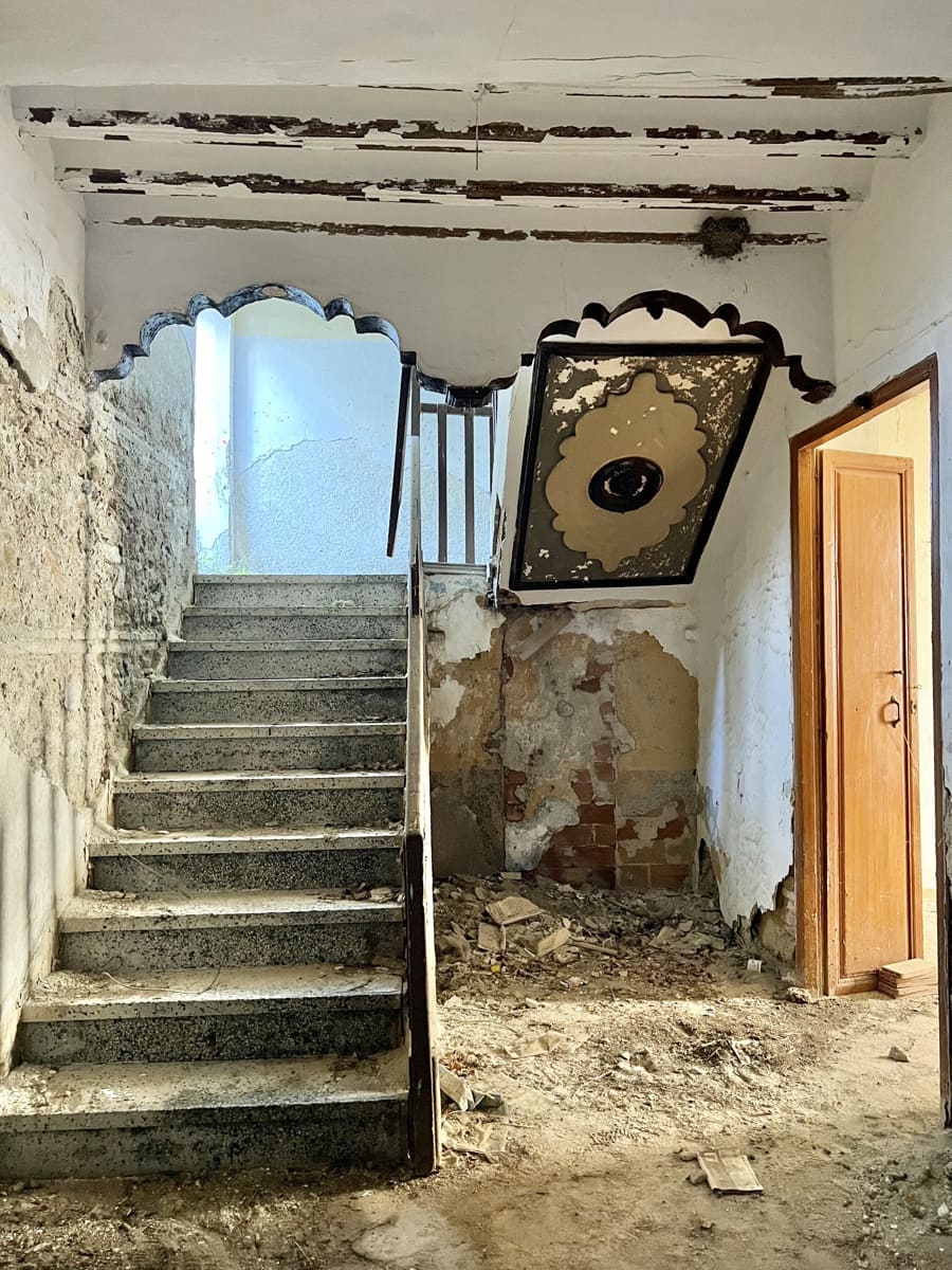 8 soveværelse Byhus til salg i Casarabonela - € 78.000 (Ref: 9449673)