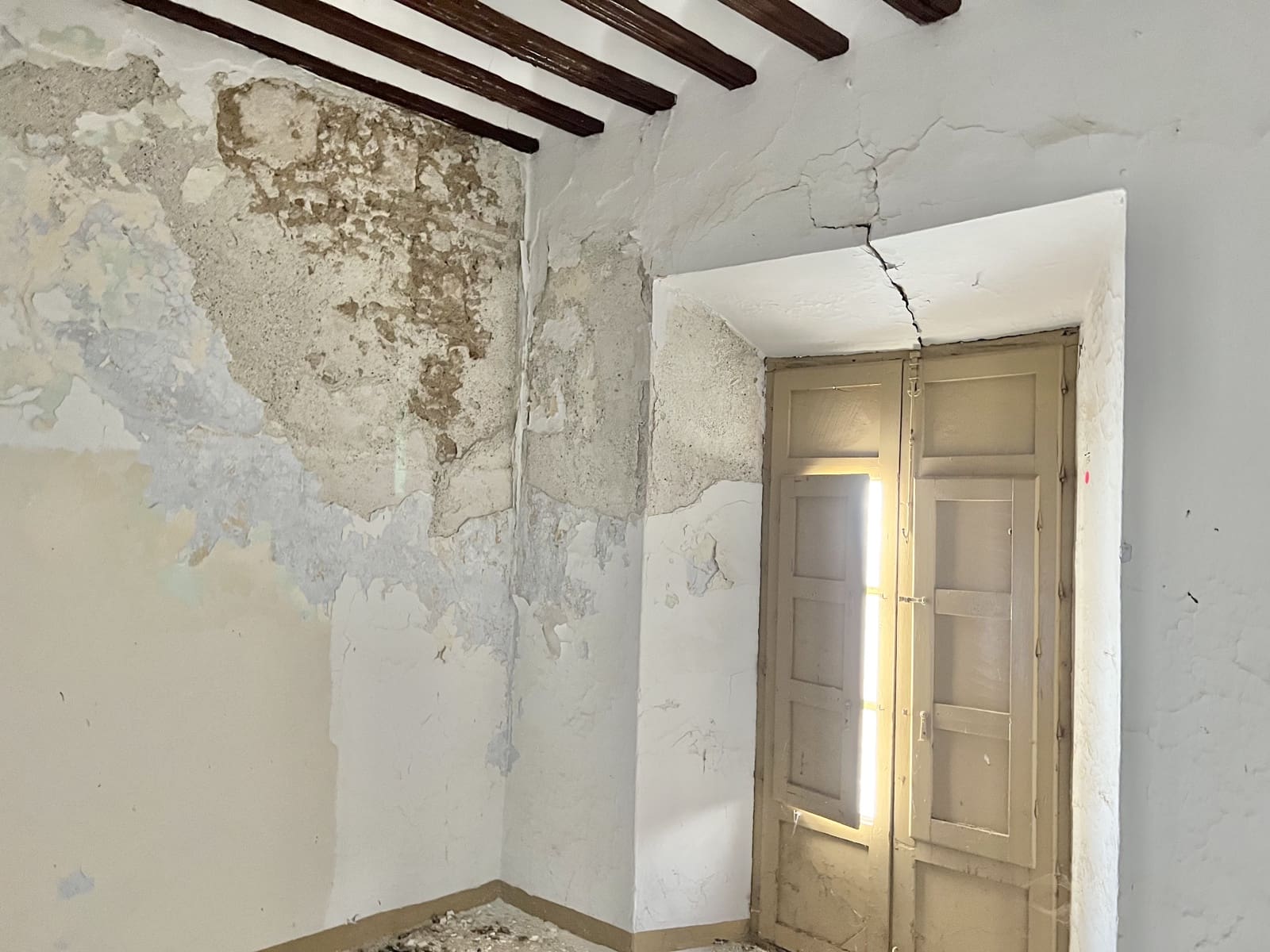 8 soveværelse Byhus til salg i Casarabonela - € 78.000 (Ref: 9449673)