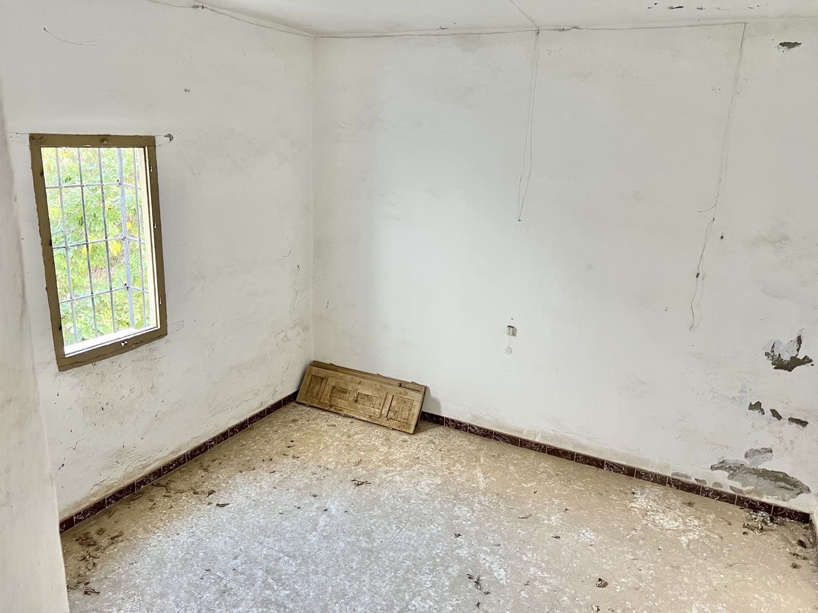 8 soveværelse Byhus til salg i Casarabonela - € 78.000 (Ref: 9449673)