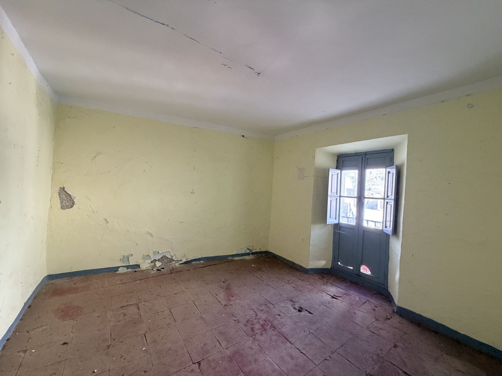 8 slaapkamer Huis te koop in Casarabonela - € 78.000 (Ref: 9449673)
