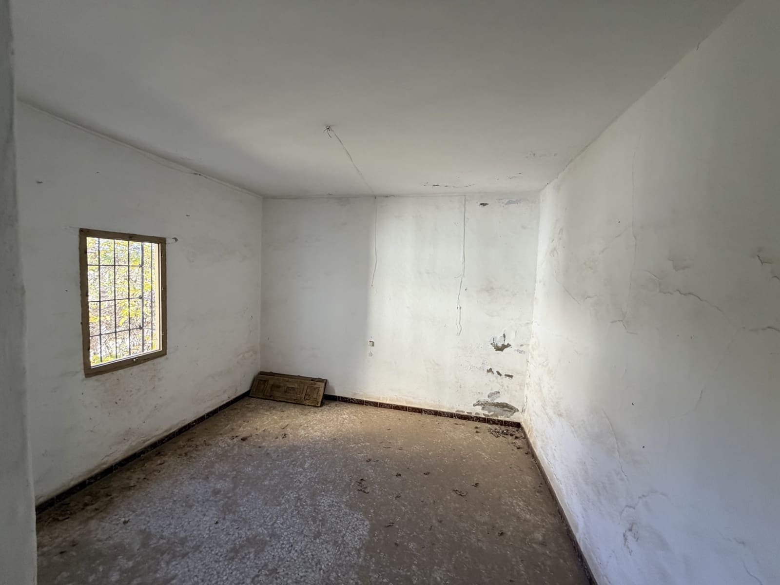 8 slaapkamer Huis te koop in Casarabonela - € 78.000 (Ref: 9449673)