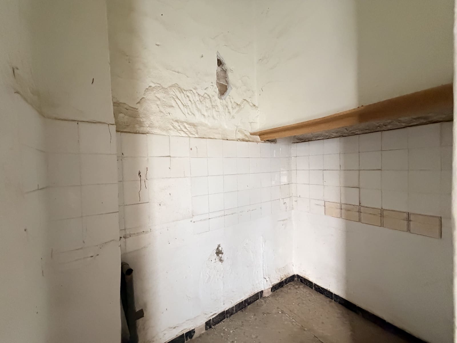 8 slaapkamer Huis te koop in Casarabonela - € 78.000 (Ref: 9449673)