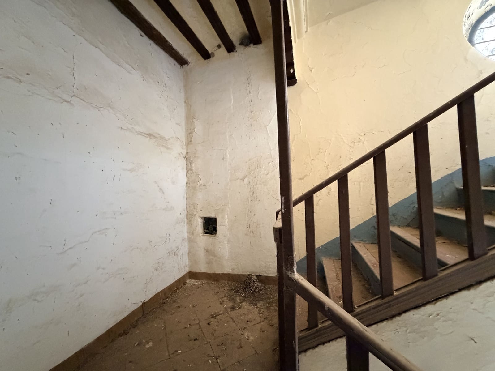 8 slaapkamer Huis te koop in Casarabonela - € 78.000 (Ref: 9449673)