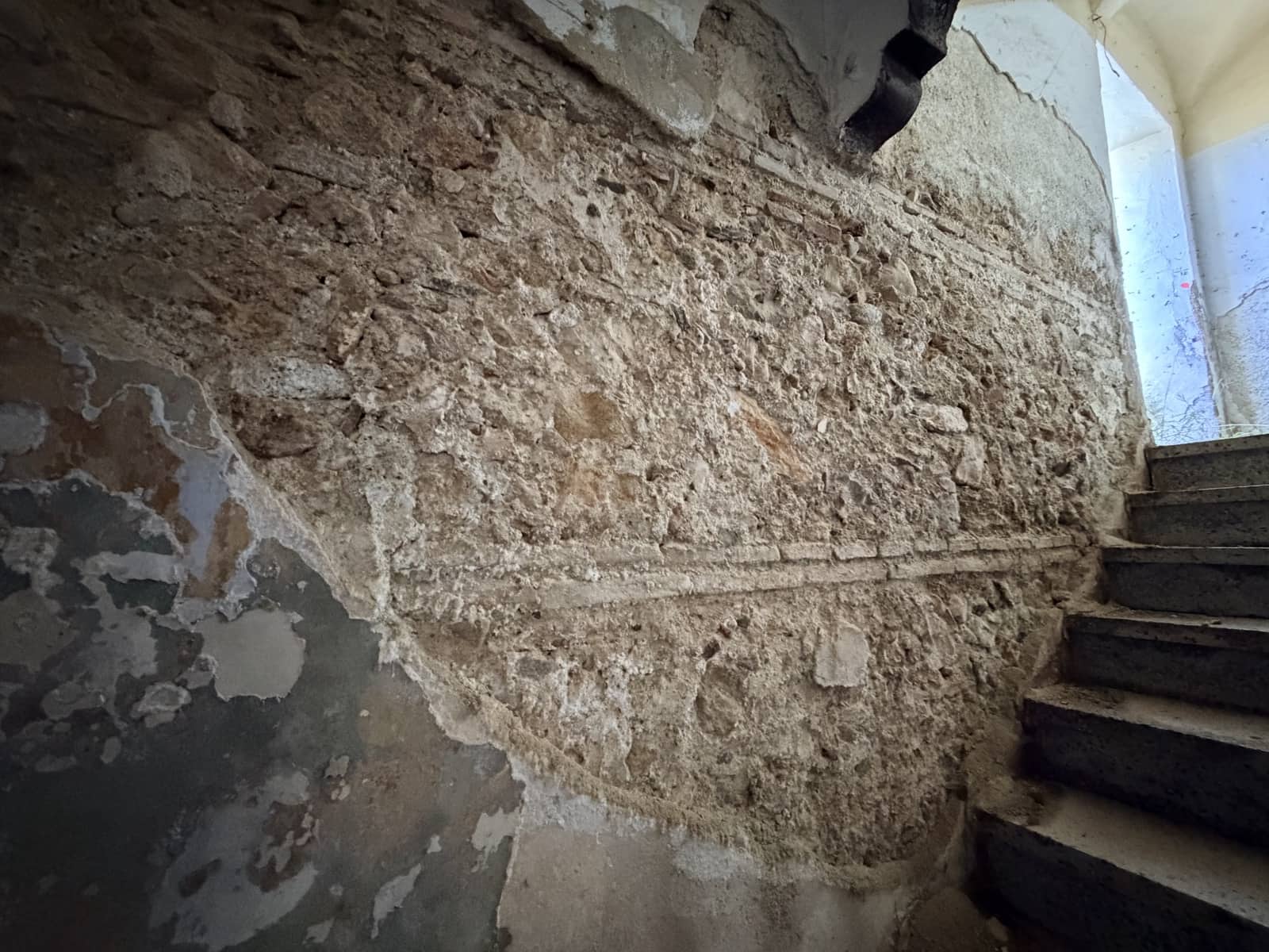 8 slaapkamer Huis te koop in Casarabonela - € 78.000 (Ref: 9449673)