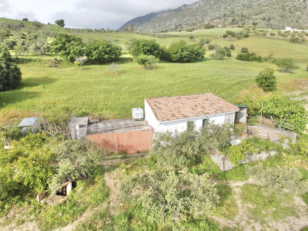 1 makuuhuone Maalaistalo myytävänä paikassa Casarabonela - 85 000 € (Ref: 9521456)