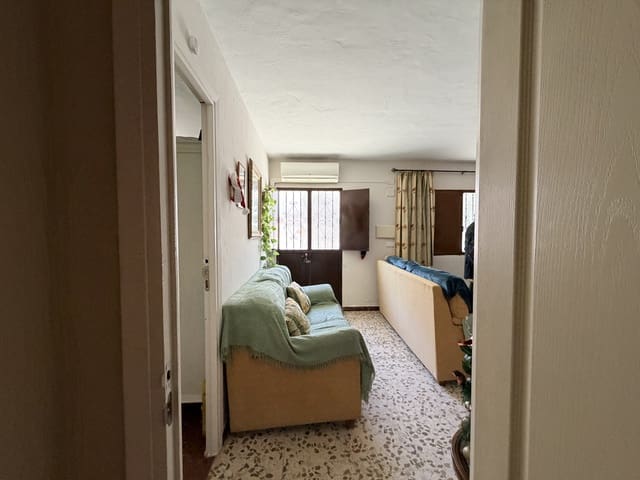 6 makuuhuone Maalaistalo myytävänä paikassa Alora mukana 
autotalli - 299 950 € (Ref: 9538937)