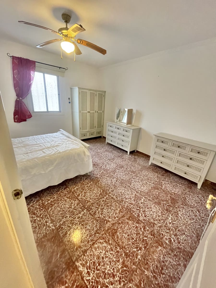 6 slaapkamer Huis te koop in Pruna met garage - € 85.000 (Ref: 9543931)