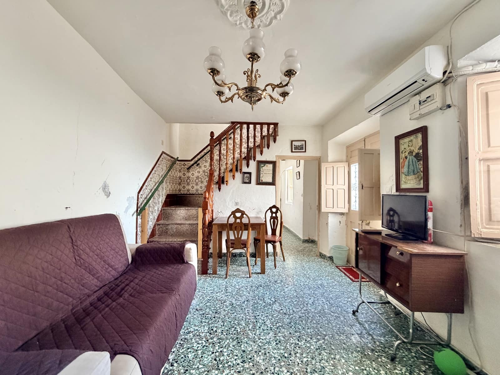 6 Zimmer Reihenhaus zu verkaufen in Casarabonela mit Garage - 160.000 € (Ref: 9620603)