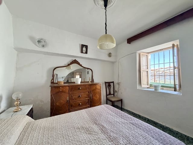 6 chambre Villa/Maison Mitoyenne à vendre à Casarabonela avec garage - 160 000 € (Ref: 9620603)