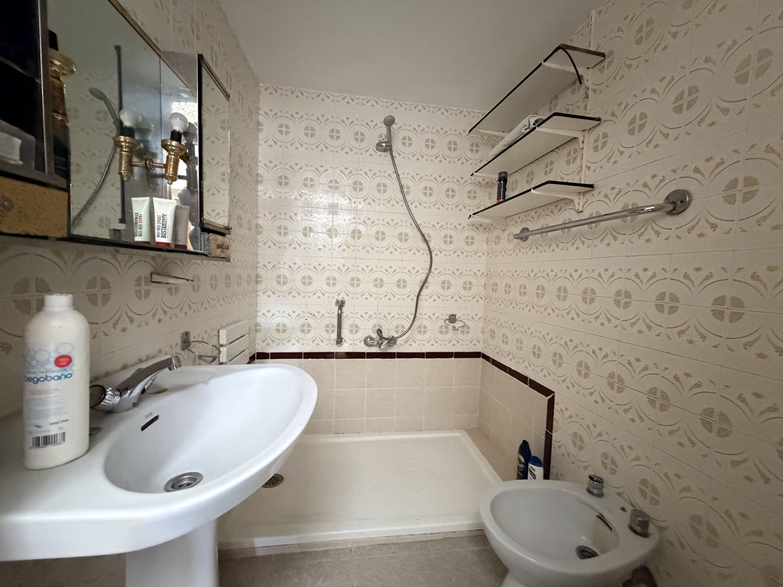 6 Zimmer Reihenhaus zu verkaufen in Casarabonela mit Garage - 160.000 € (Ref: 9620603)