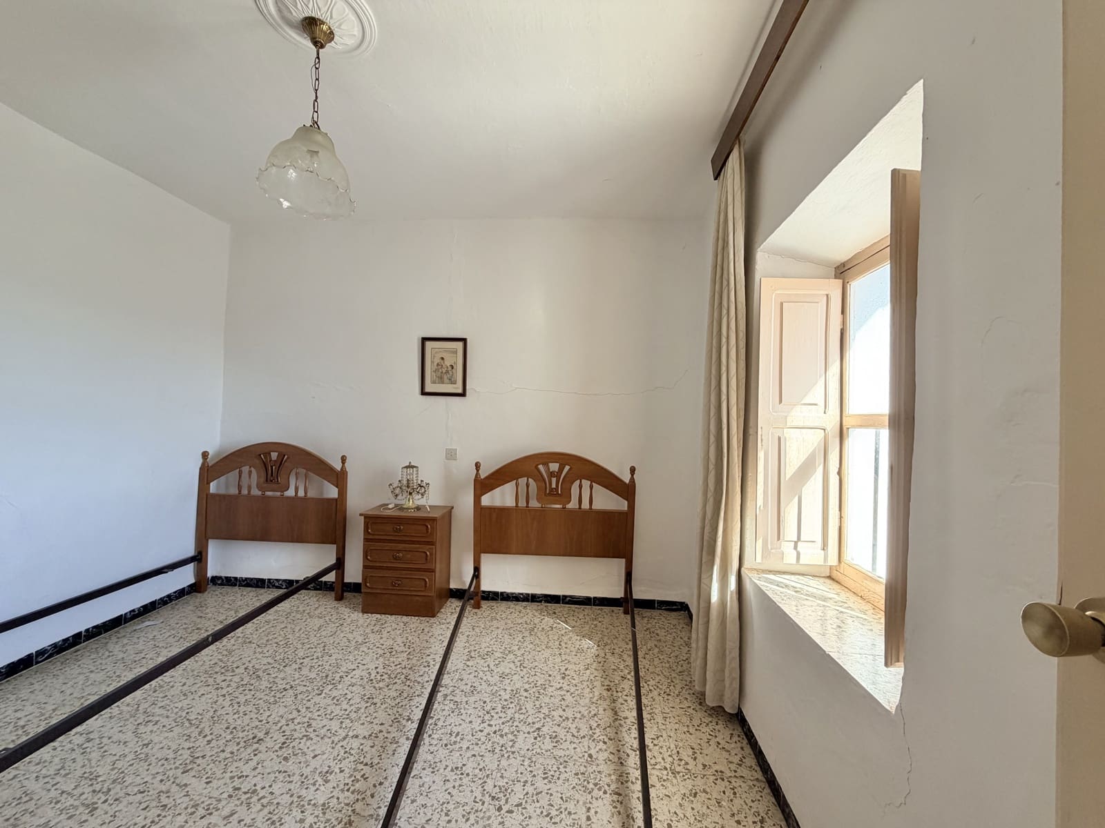 6 Zimmer Reihenhaus zu verkaufen in Casarabonela mit Garage - 160.000 € (Ref: 9620603)