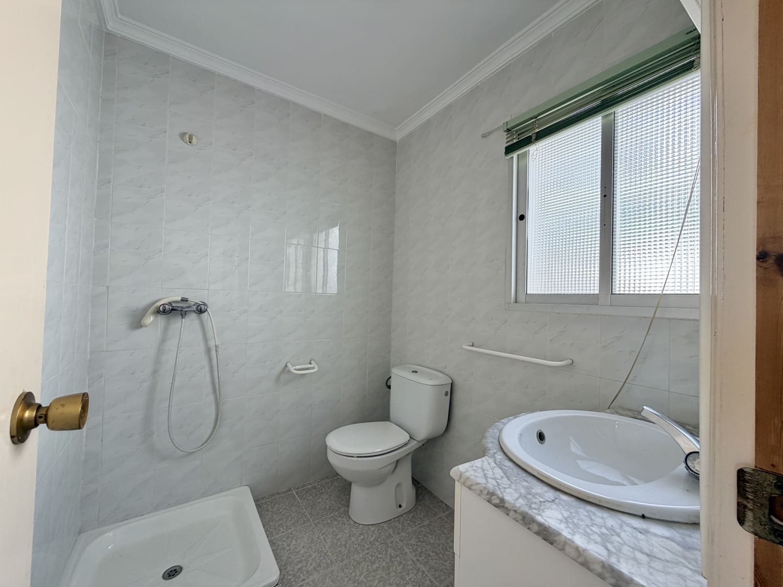 6 Zimmer Reihenhaus zu verkaufen in Casarabonela mit Garage - 160.000 € (Ref: 9620603)