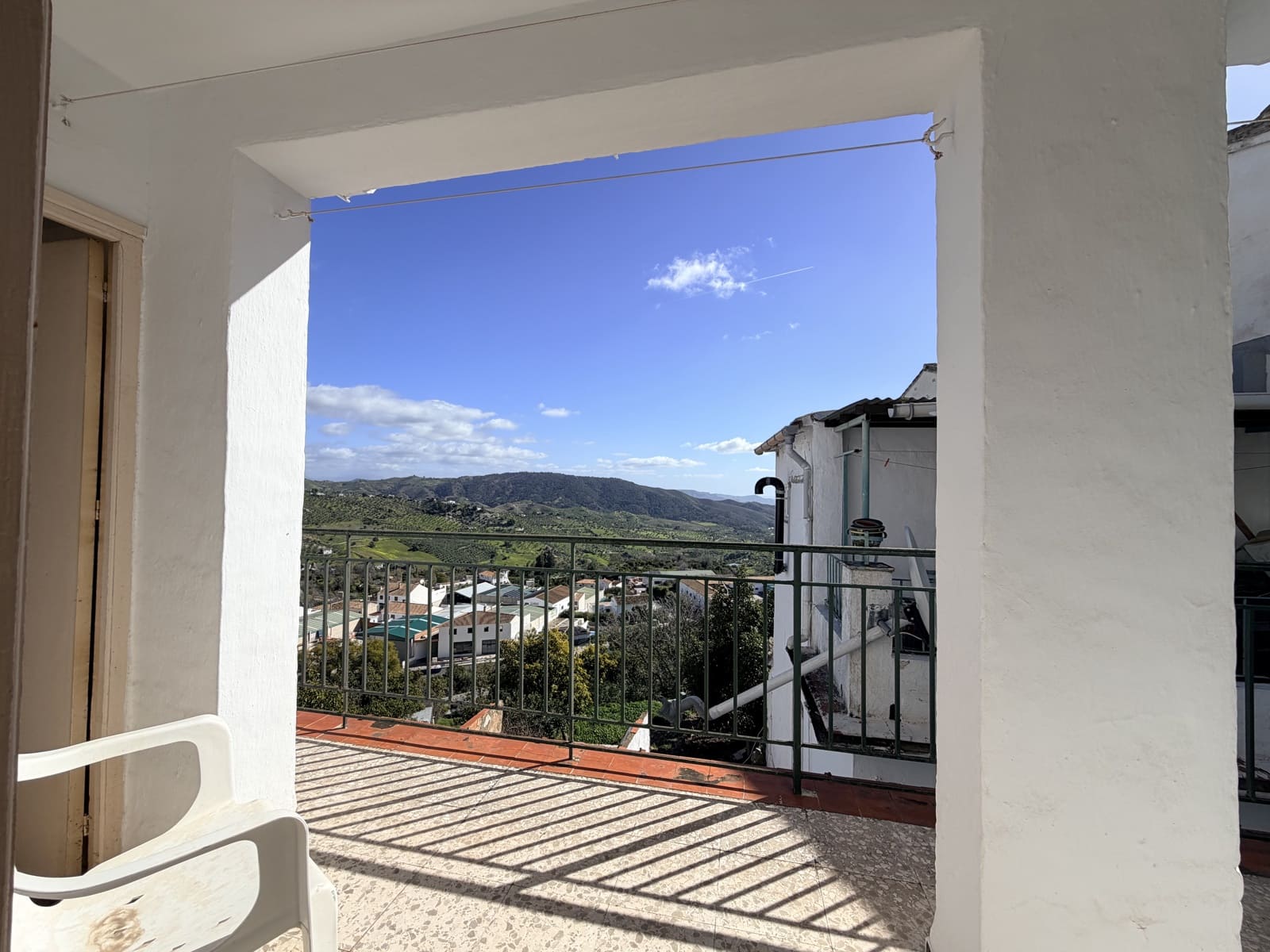 6 Zimmer Reihenhaus zu verkaufen in Casarabonela mit Garage - 160.000 € (Ref: 9620603)