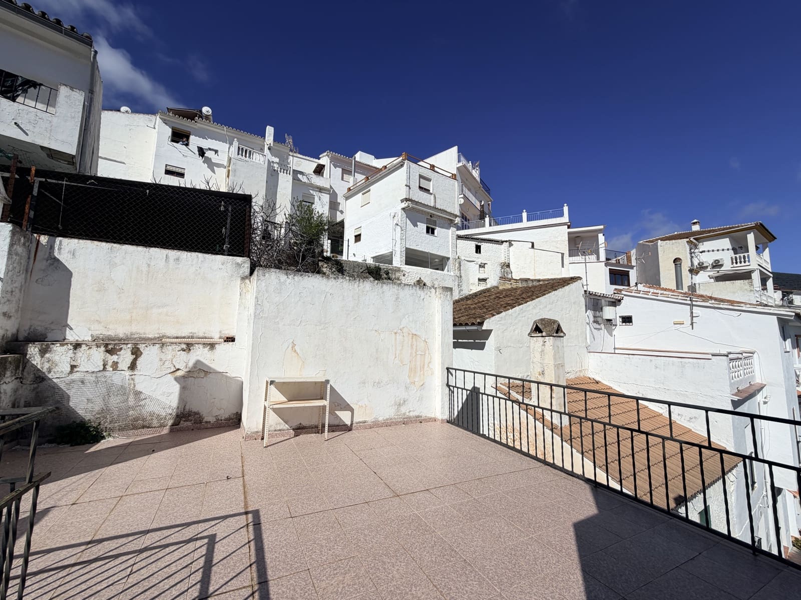 6 Zimmer Reihenhaus zu verkaufen in Casarabonela mit Garage - 160.000 € (Ref: 9620603)