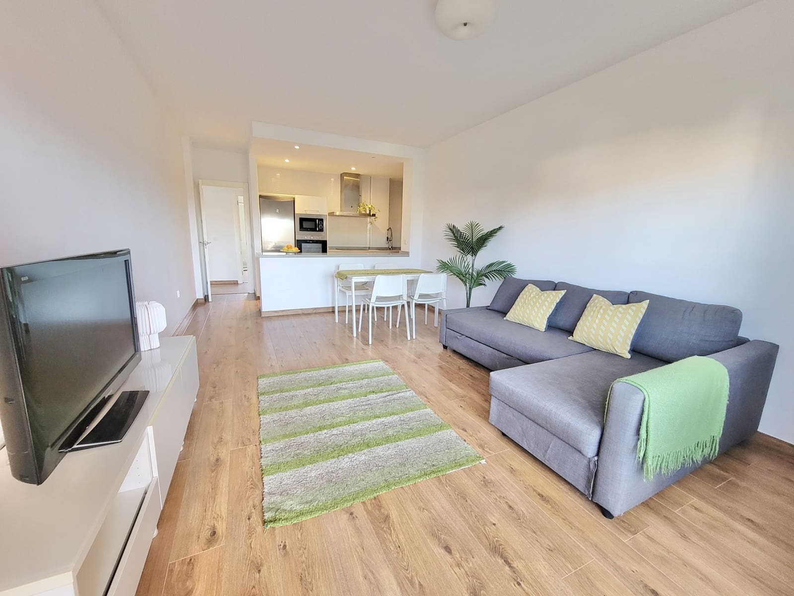 3 bedroom Apartment for sale in Mijas with pool garage - € 312,000 (Ref: 9683903)