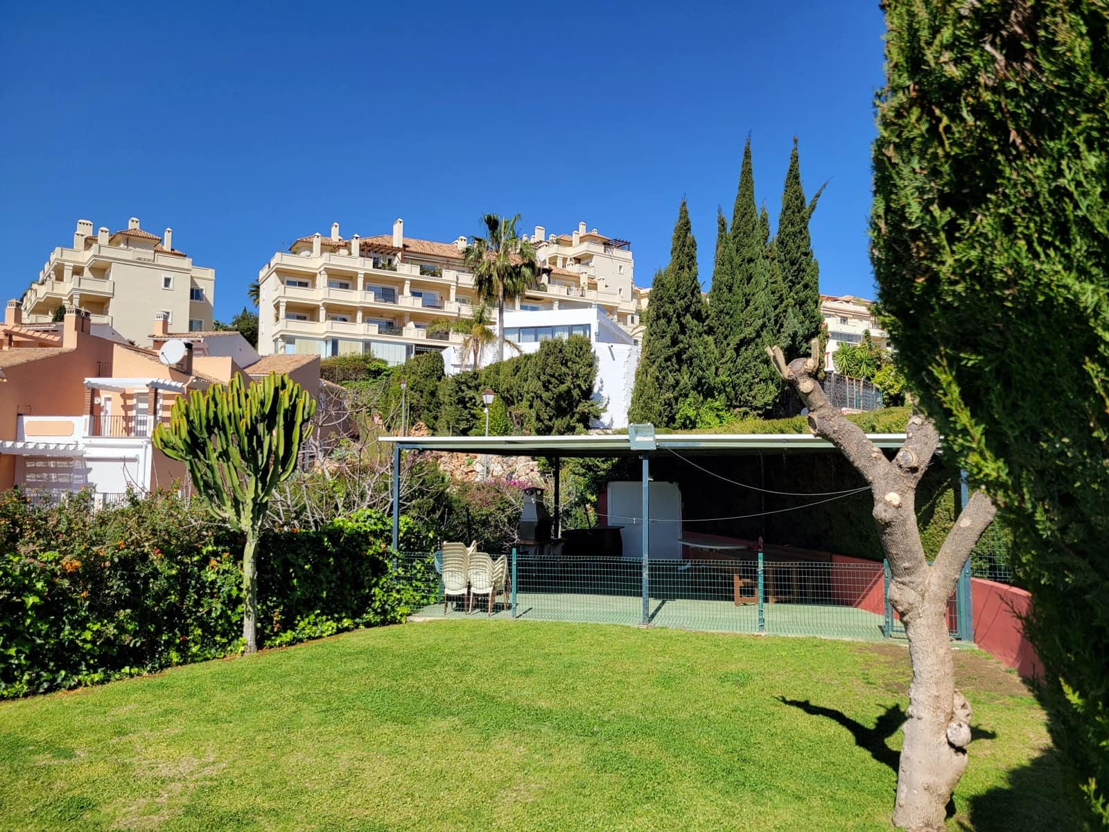 3 bedroom Apartment for sale in Mijas with pool garage - € 312,000 (Ref: 9683903)