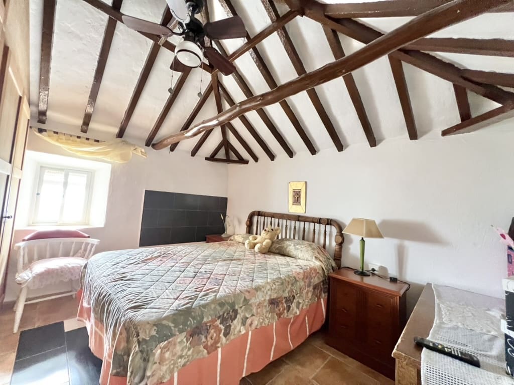 7 chambre Finca/Maison de Campagne à vendre à Casarabonela avec piscine garage - 749 000 € (Ref: 9715209)