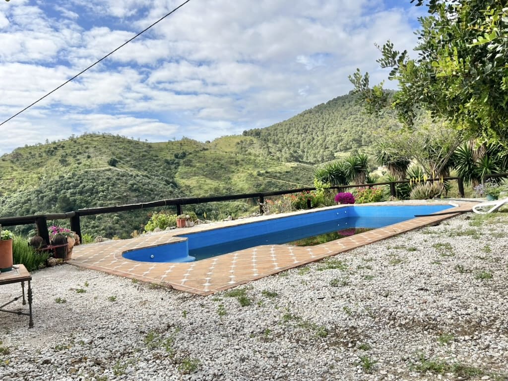 7 chambre Finca/Maison de Campagne à vendre à Casarabonela avec piscine garage - 749 000 € (Ref: 9715209)