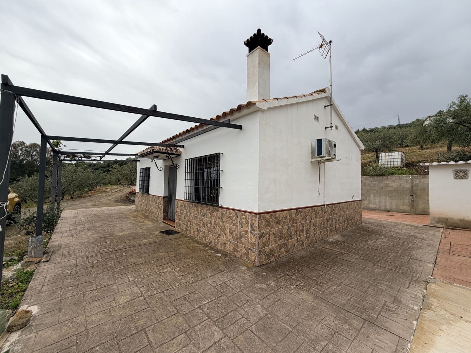 2 soveværelse Finca/Landehus til salg i Casarabonela med garage - € 224.950 (Ref: 9782032)