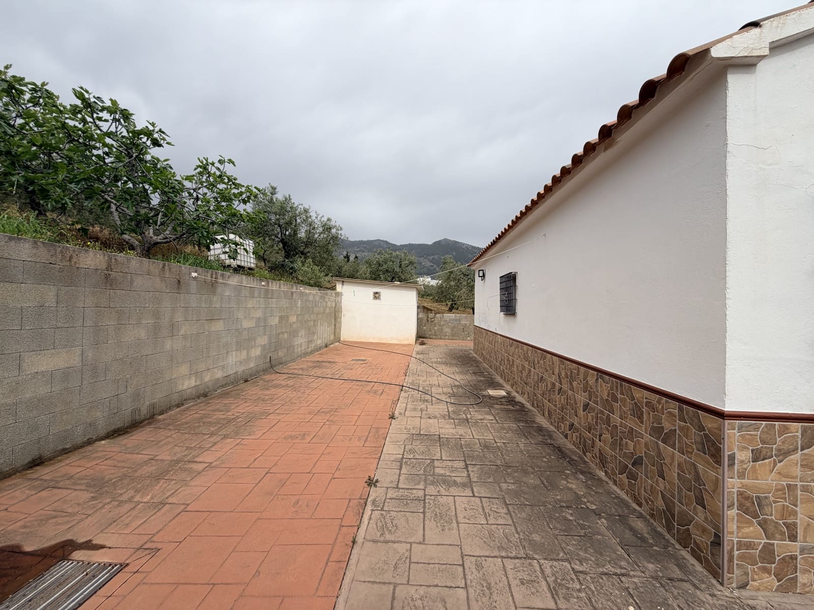 2 soveværelse Finca/Landehus til salg i Casarabonela med garage - € 224.950 (Ref: 9782032)