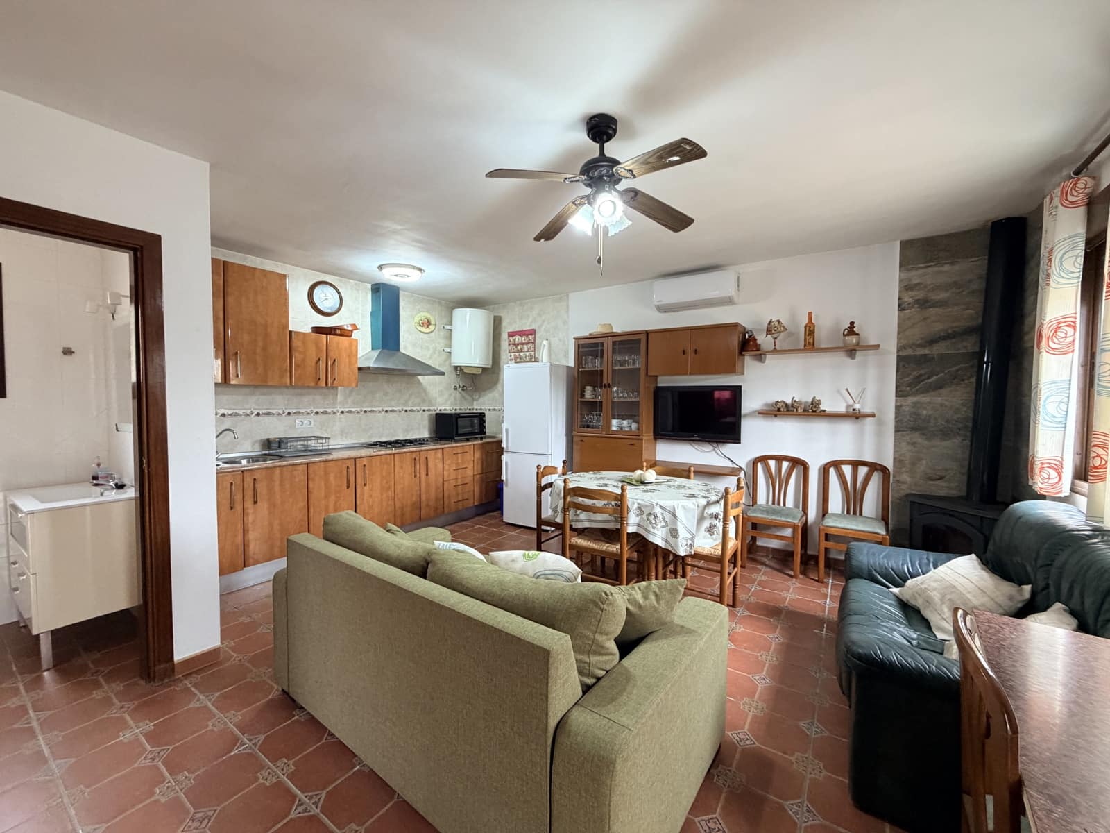 2 soveværelse Finca/Landehus til salg i Casarabonela med garage - € 224.950 (Ref: 9782032)