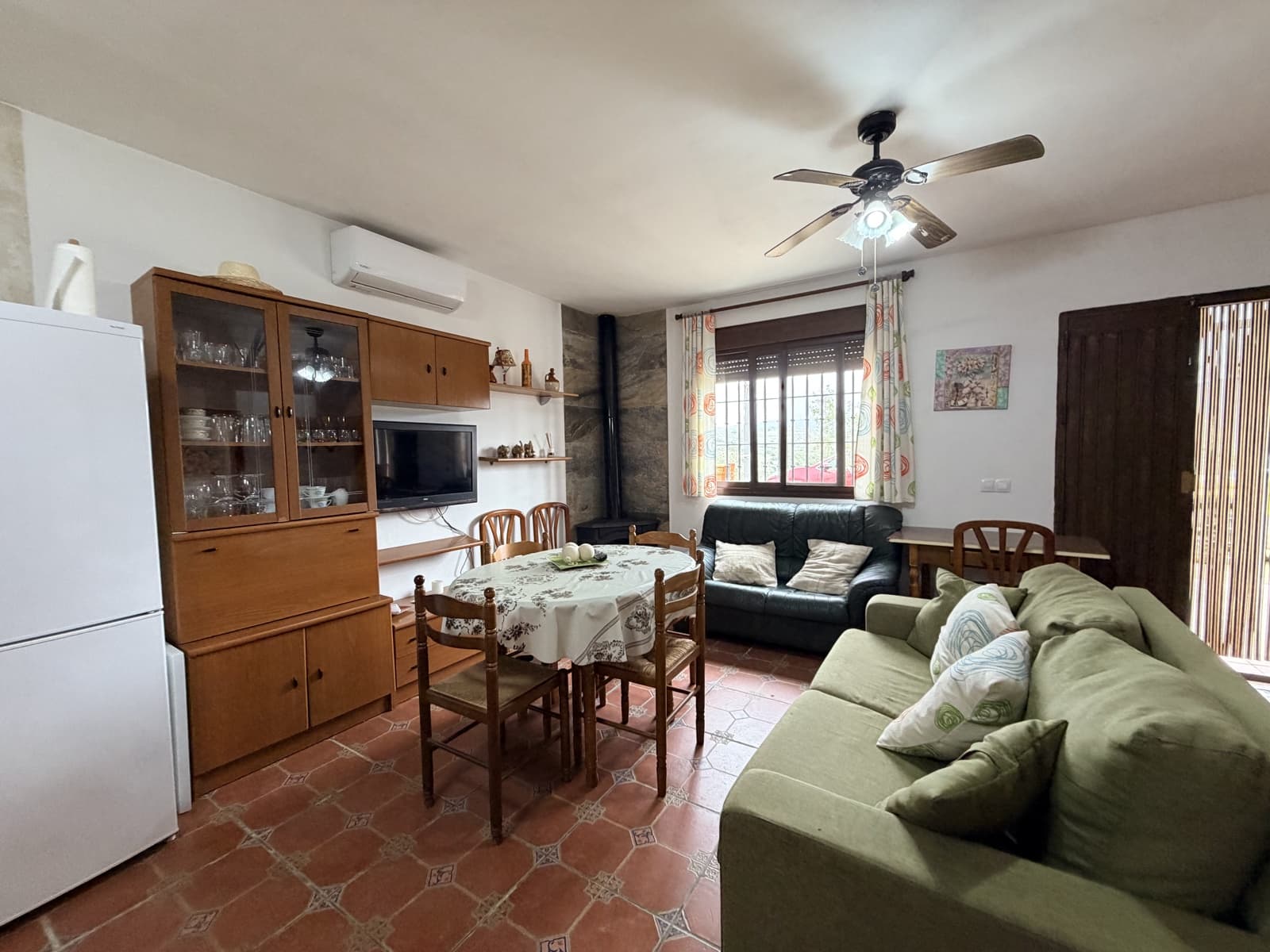 2 soveværelse Finca/Landehus til salg i Casarabonela med garage - € 224.950 (Ref: 9782032)