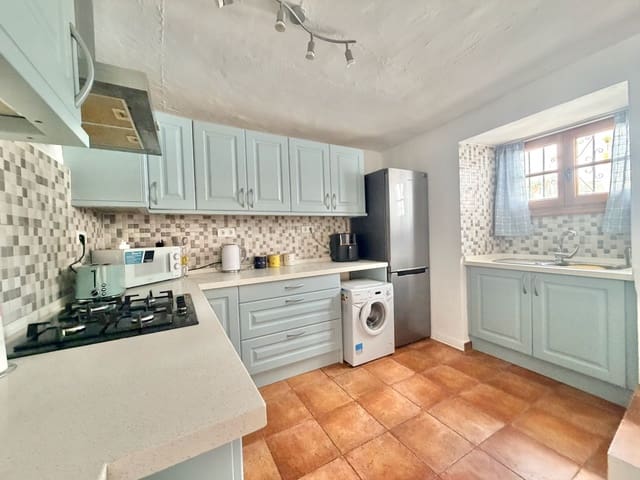 2 quarto Casa em Banda para venda em Casarabonela - 139 950 € (Ref: 9784272)