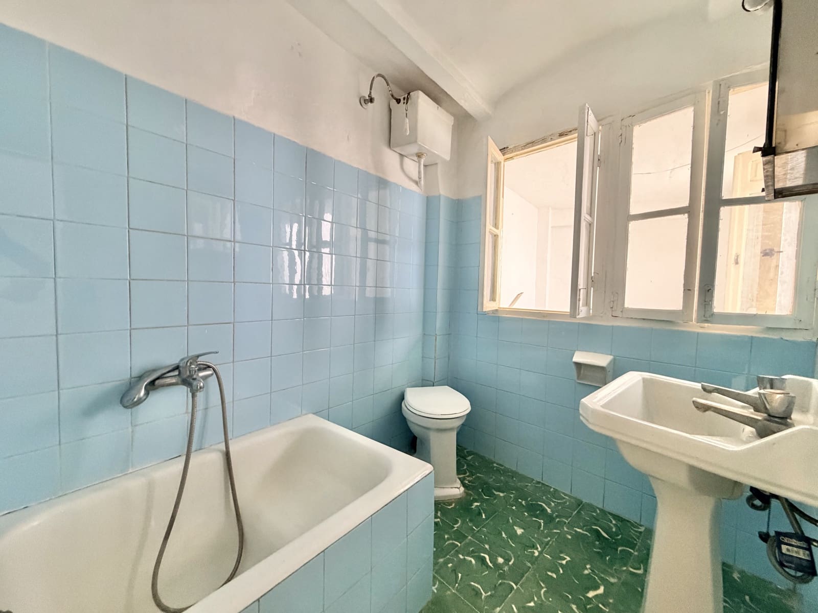 2 bedroom Townhouse for sale in Casarabonela - € 89,950 (Ref: 9852279)