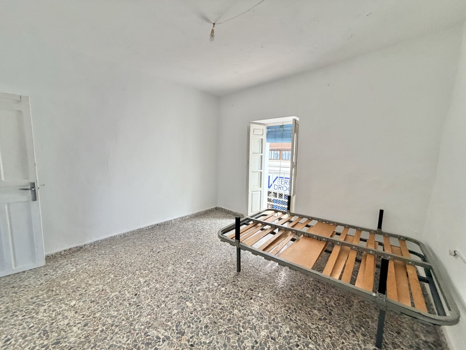 2 bedroom Townhouse for sale in Casarabonela - € 89,950 (Ref: 9852279)