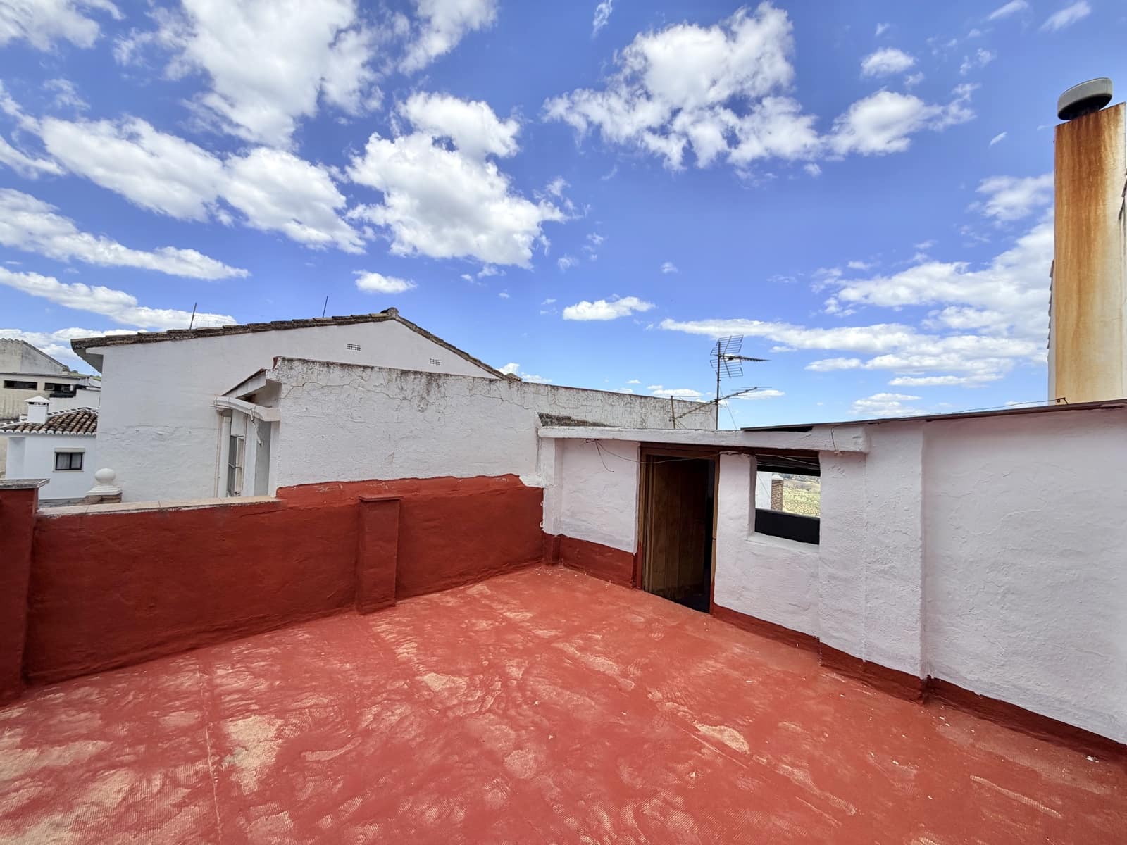 2 bedroom Townhouse for sale in Casarabonela - € 89,950 (Ref: 9852279)