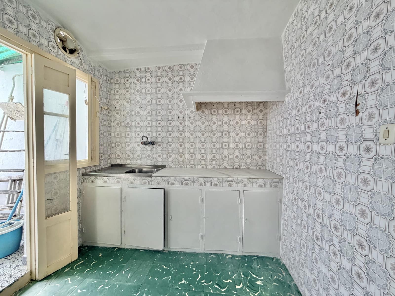2 bedroom Townhouse for sale in Casarabonela - € 89,950 (Ref: 9852279)