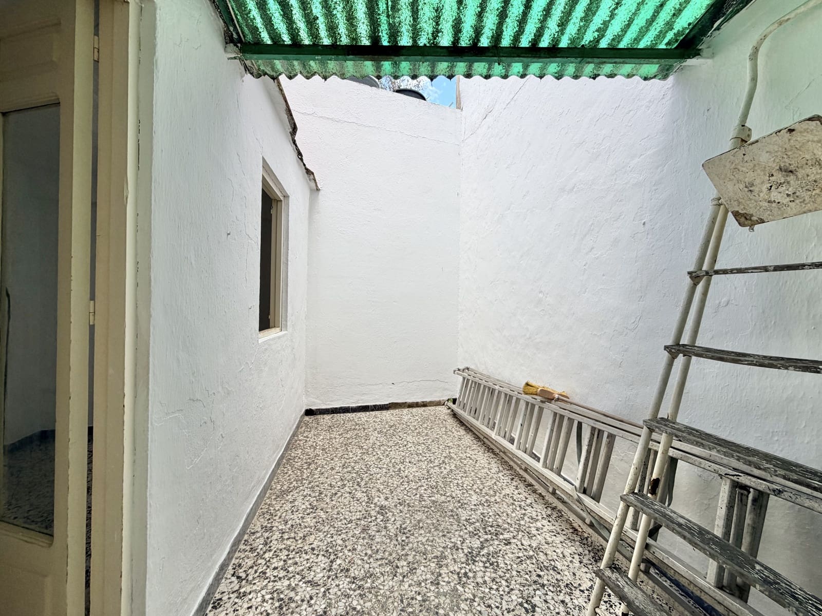 2 bedroom Townhouse for sale in Casarabonela - € 89,950 (Ref: 9852279)