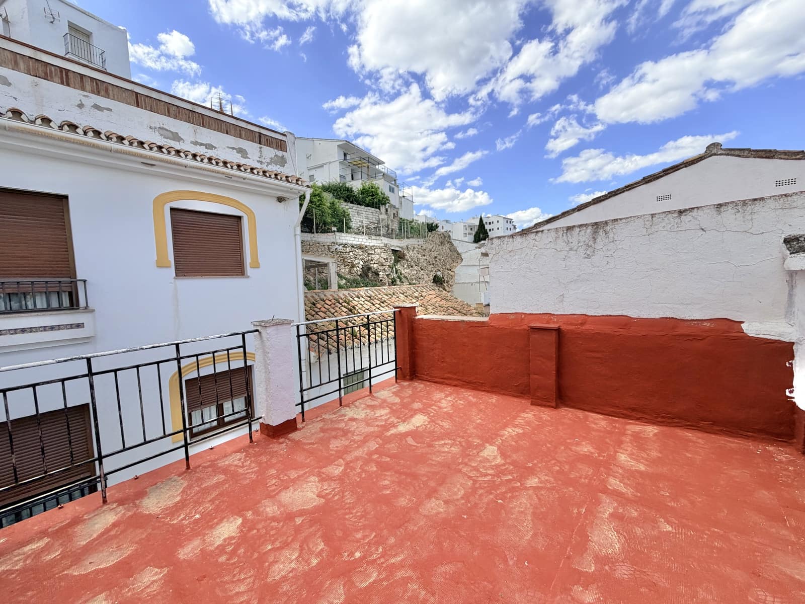 2 bedroom Townhouse for sale in Casarabonela - € 89,950 (Ref: 9852279)