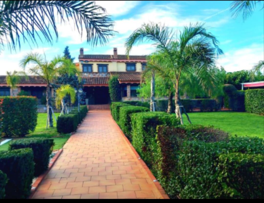 5 makuuhuone Ravintola/baari myytävänä paikassa Montbrio del Camp mukana uima-altaan 
autotalli - 2 875 000 € (Ref: 9363051)