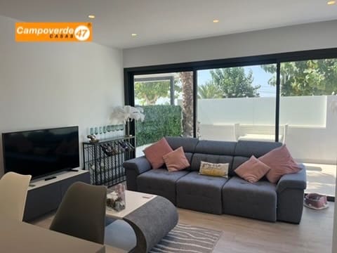 3 soverom Villa til salgs i Pilar de la Horadada med svømmebasseng - € 429 900 (Ref: 10039315)