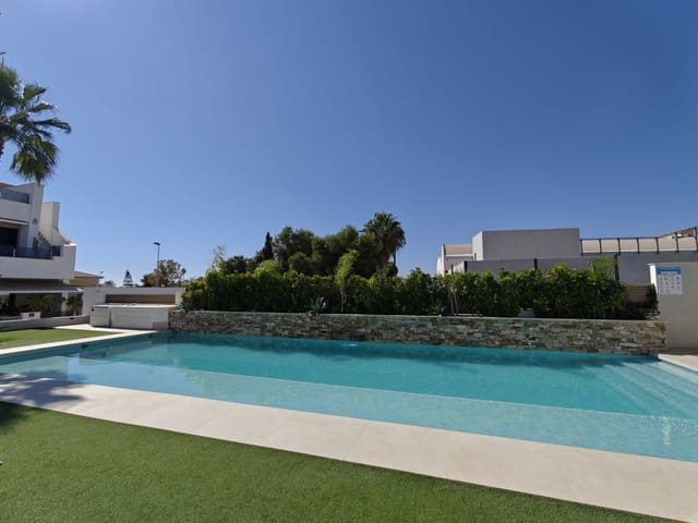 Bungalow de 3 habitaciones en San Pedro del Pinatar en venta con piscina - 329.000 € (Ref: 10065381)