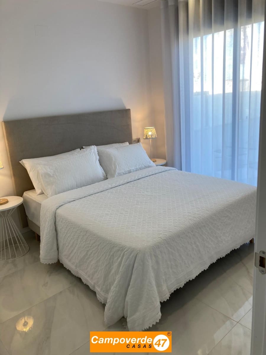 3 quarto Moradia para venda em San Pedro del Pinatar com piscina - 345 000 € (Ref: 9447118)