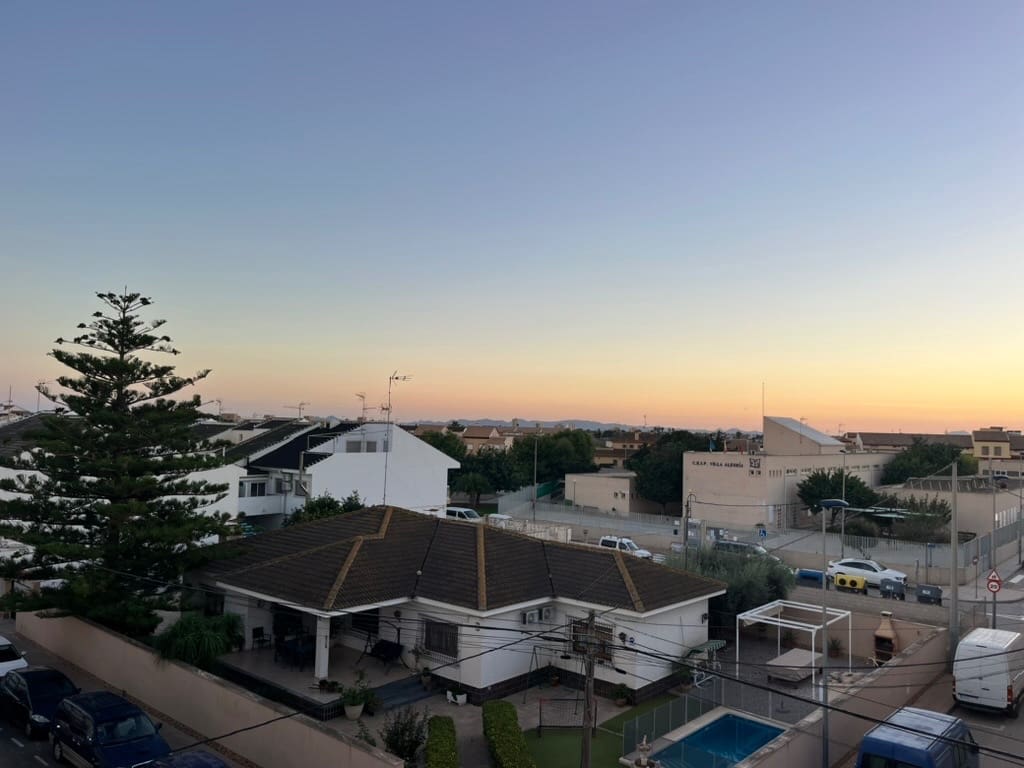 4 slaapkamer Appartement te koop in San Pedro del Pinatar met garage - € 239.000 (Ref: 9447121)