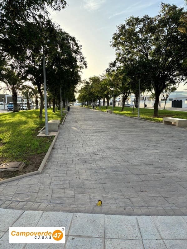 3 bedroom Villa for sale in Pilar de la Horadada with pool - € 385,000 (Ref: 9447122)